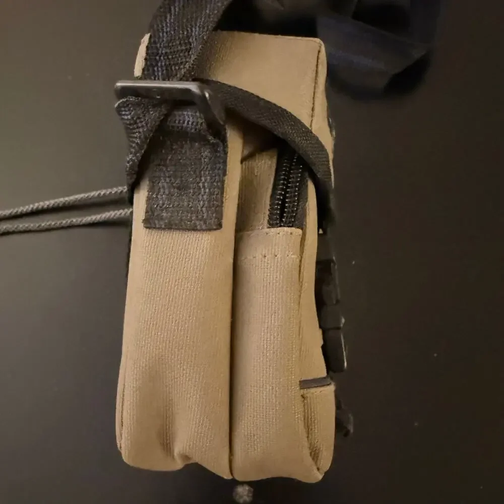 Samsonite Vintage Camera Bag Shoulder Strap Padded Case Canvas Khaki Beige
